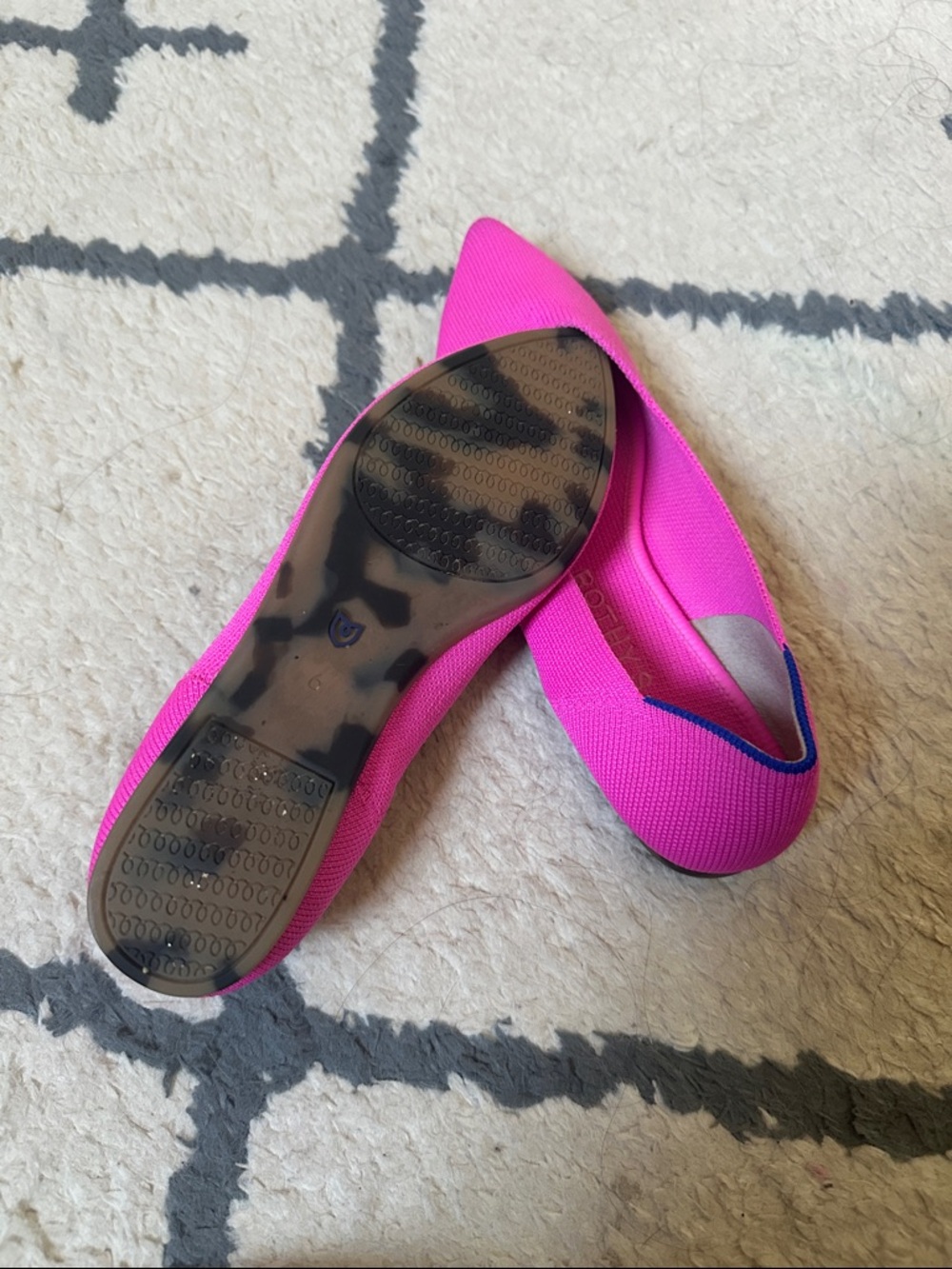 Rothy's Women’s The Point in Dragonfruit. Well loved. Size 6 - Picture 3 of 4